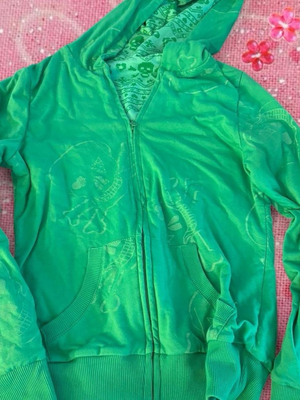 Green Skull Graphic Zip-Up Hoodie